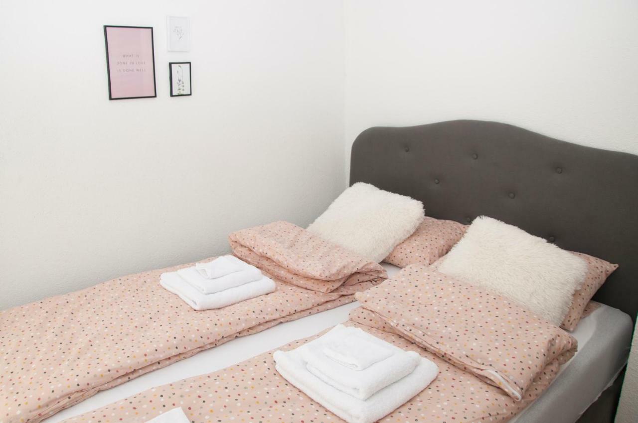 Bistrik Rose Apartment SJJ Exteriér fotografie